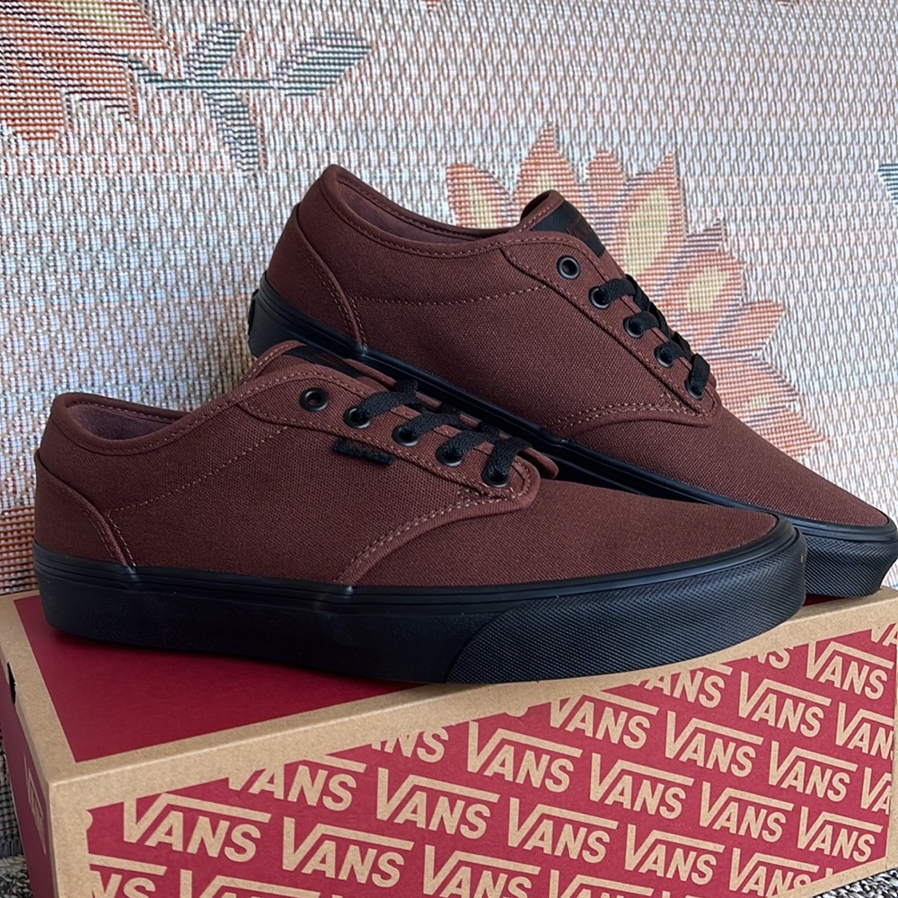 Vans WMNS Atwood
Mixed Canvas Root Beer
VN0A327LHCV
Sneakers - Picture 7 of 16